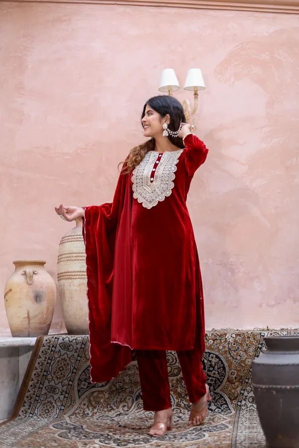 Maroon_Premium_Velvet_Suit_Set_For_Women