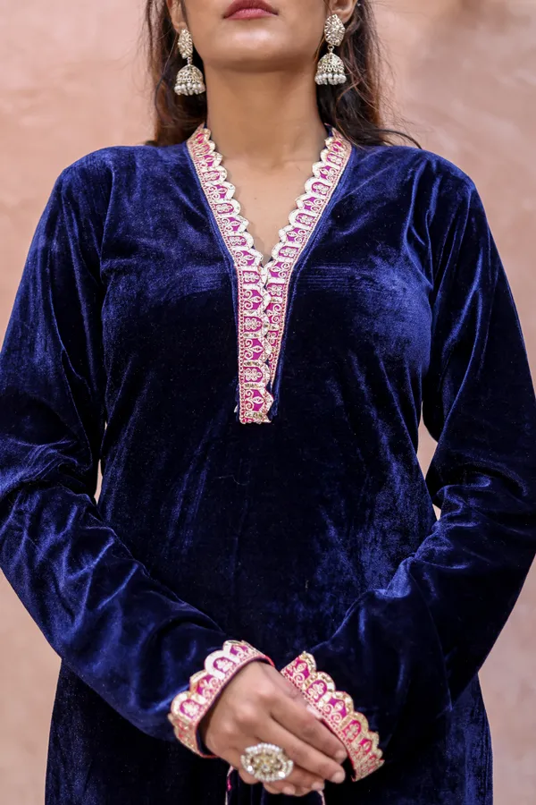 Dark_Blue_Lace_Work_Premium_Velvet_Suit_Set_For_Women