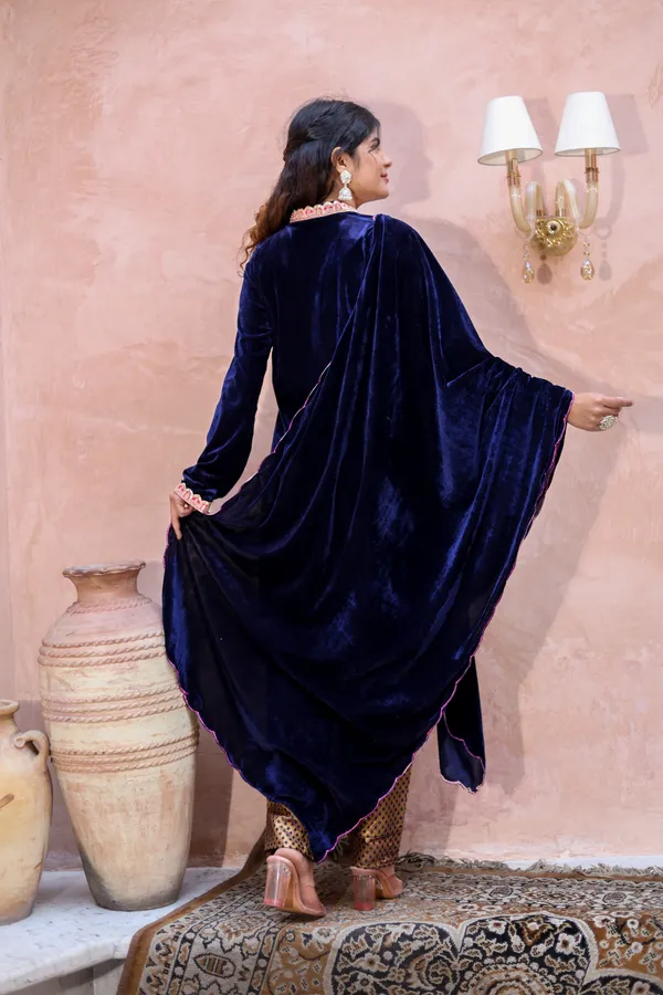 Dark_Blue_Lace_Work_Premium_Velvet_Suit_Set_For_Women