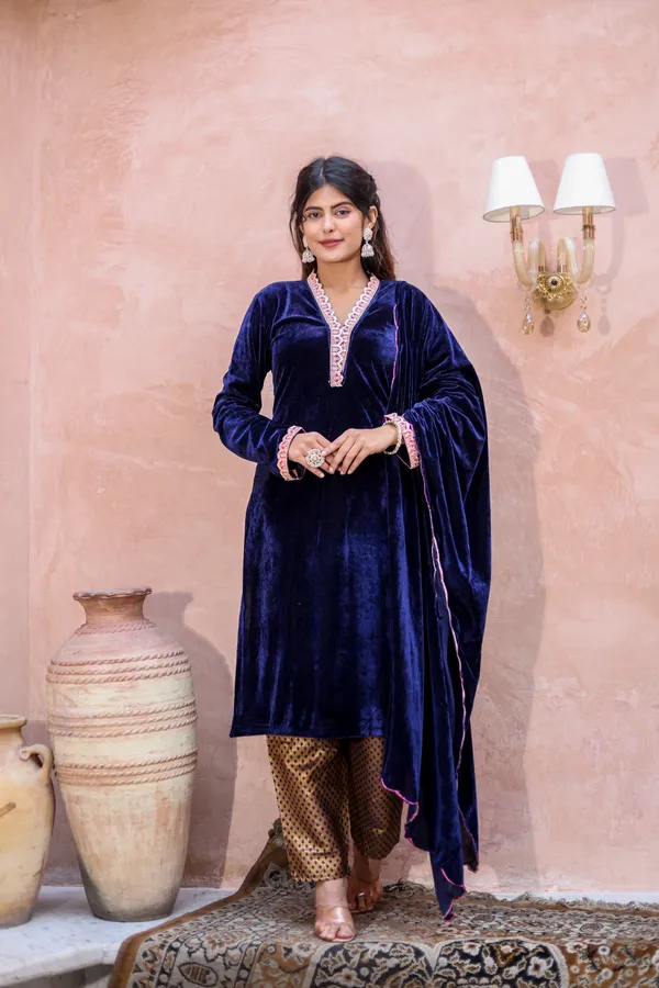 Dark_Blue_Lace_Work_Premium_Velvet_Suit_Set_For_Women
