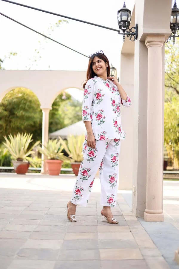 White_Cotton_Printed_Regular_Fit_Solid_Co-Ord_Set_For_Women
