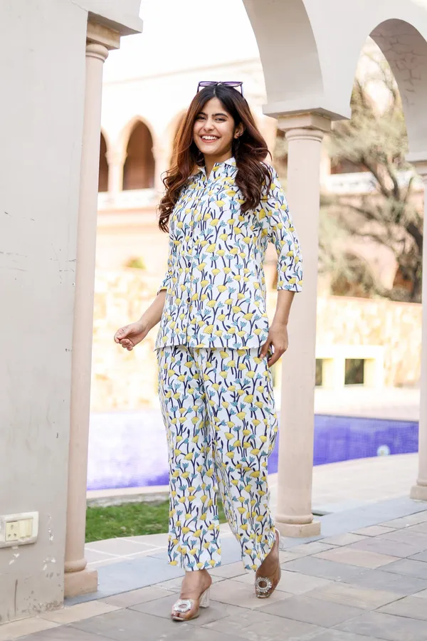 White_Cotton_Printed_Regular_Fit_Solid_Co-Ord_Sets_For_Women