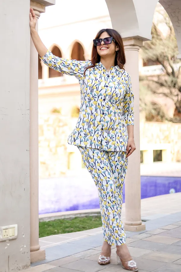 White_Cotton_Printed_Regular_Fit_Solid_Co-Ord_Sets_For_Women
