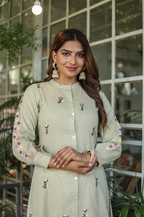 Grey_Embroidery_Work_Cotton_Kurta_or_Pant_Set