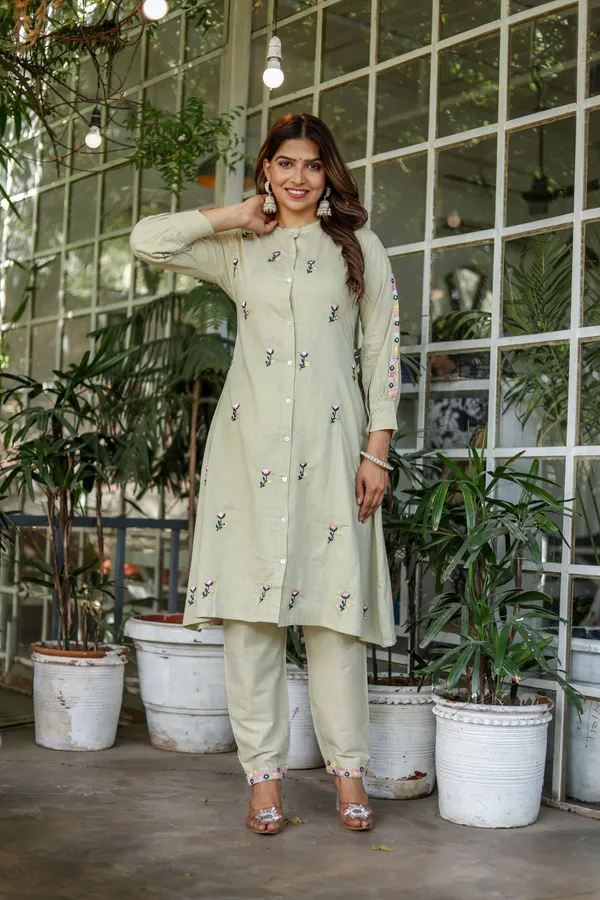 Grey_Embroidery_Work_Cotton_Kurta_or_Pant_Set