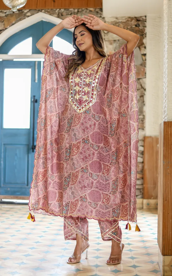 Pink_Chinnon_Regular_Fit_Solid_Kaftan_And_Pant_Set_For_Women