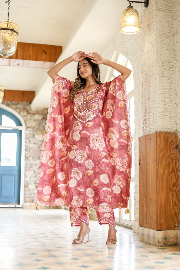 Red_Chinnon_Regular_Fit_Solid_Kaftan_And_Pant_Set_For_Women