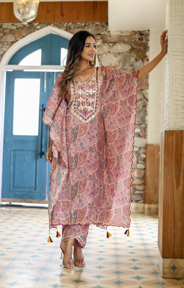 Pink_Chinnon_Regular_Fit_Solid_Kaftan_And_Pant_Set_For_Women
