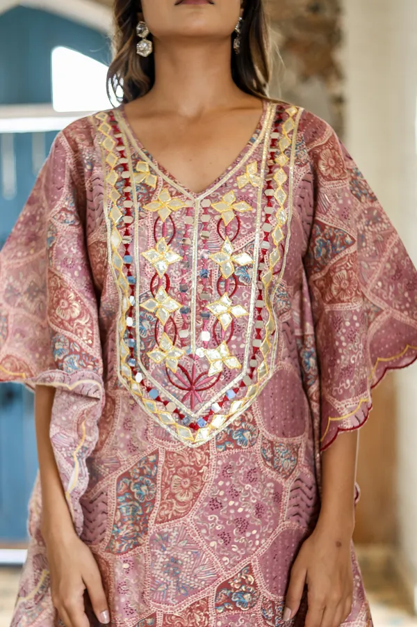 Pink_Chinnon_Regular_Fit_Solid_Kaftan_And_Pant_Set_For_Women