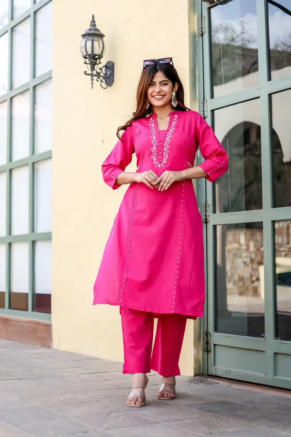 Pink_Embroidery_work_kurta_and_pant_set