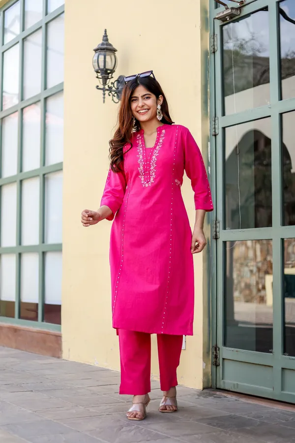 Pink_Embroidery_work_kurta_and_pant_set