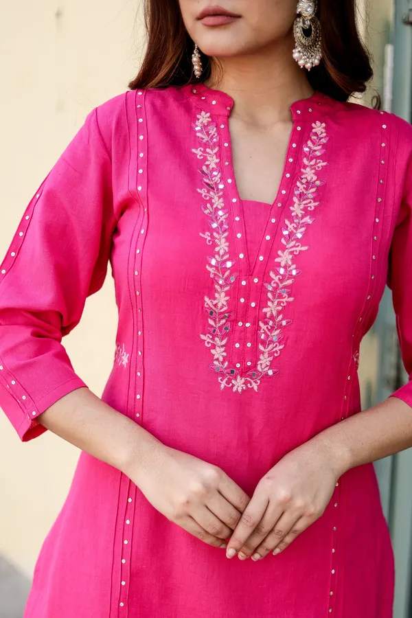 Pink_Embroidery_work_kurta_and_pant_set