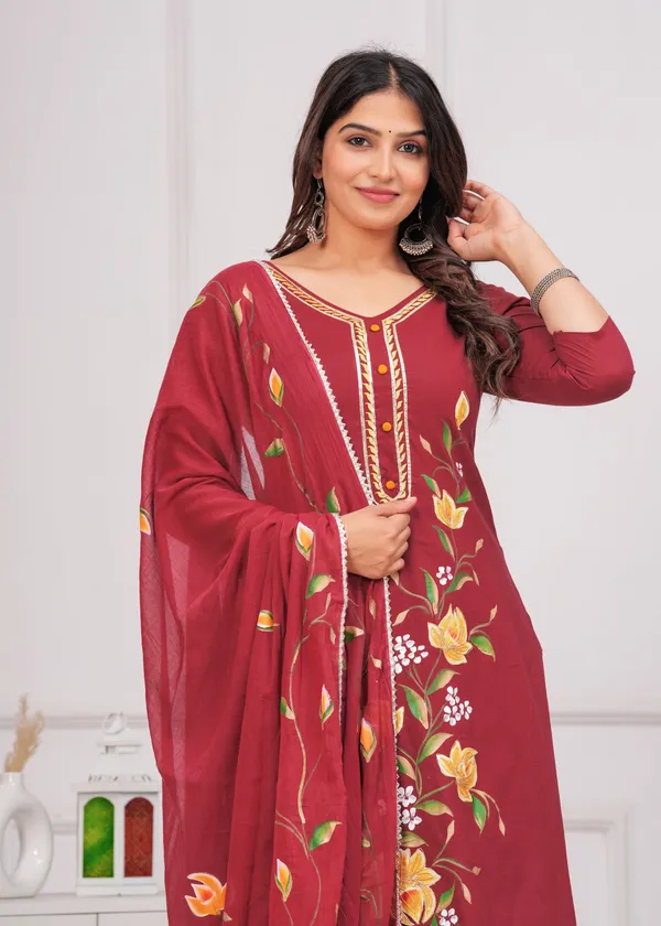 Women_Printed_or_Gota_Patti_Work_Kurta_and_Pant_Set