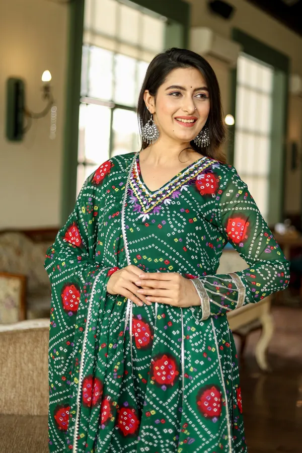 Green_Georgette_Embroidered_Anarkali_Set_For_Women