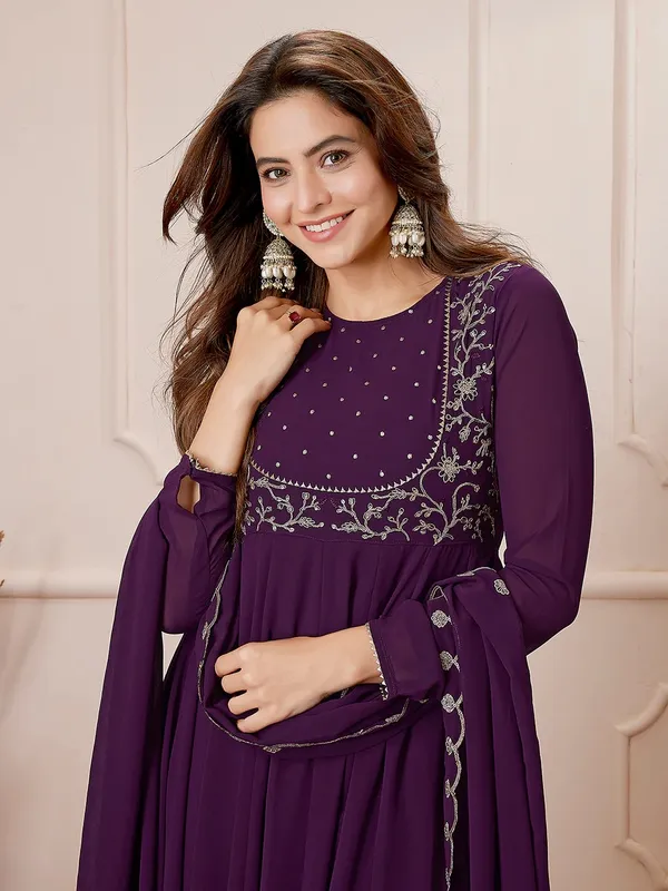Morchari Women And Hand Embroidery Palazzo Set-Purple