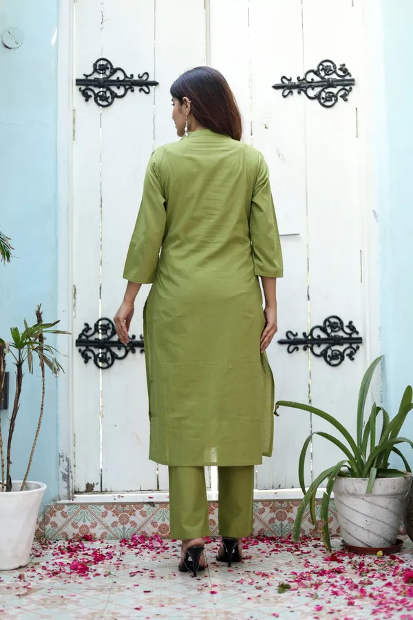 Green_Rayon_Embroidery_Work_Kurta_and_Pant_Set