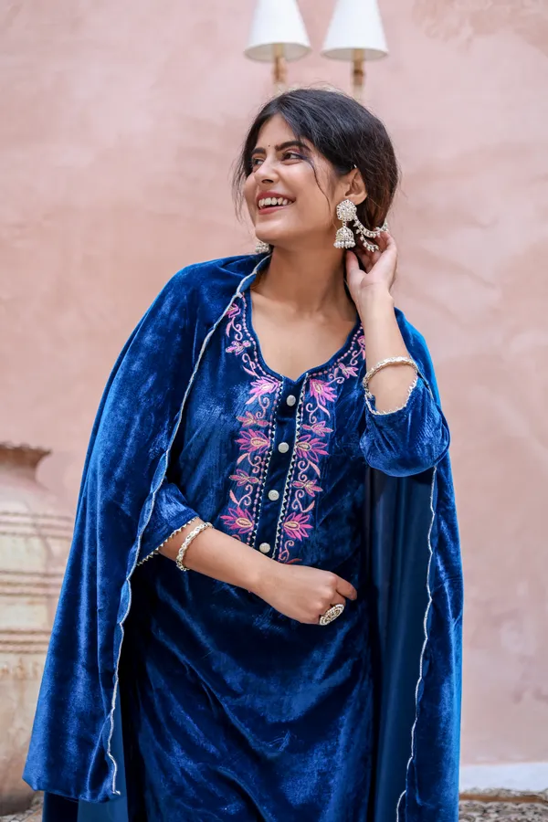 Blue_Embroidered_Neckline_Work_Premium_Velvet_Suit_Set_For_Women