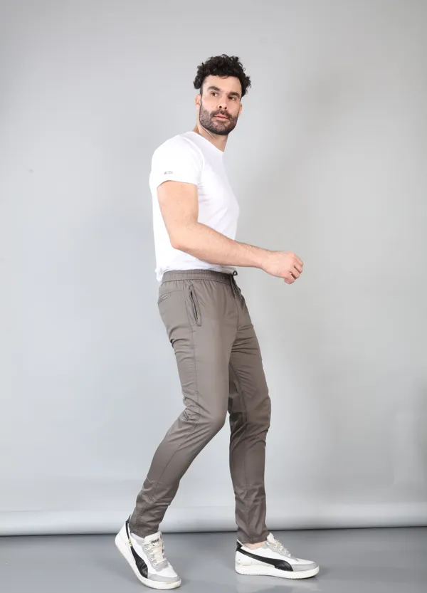 Dark_Grey_Cotton_Comfortable_Casual_Wear_Regular_Fit_Textile_Cargo_Pants_for_Men