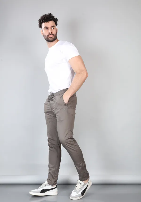 Dark_Grey_Cotton_Comfortable_Casual_Wear_Regular_Fit_Textile_Cargo_Pants_for_Men