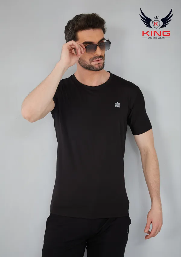 Black_Sports_Wear_Slim_Fit_Regular-Fit_T-Shirt_For_Men