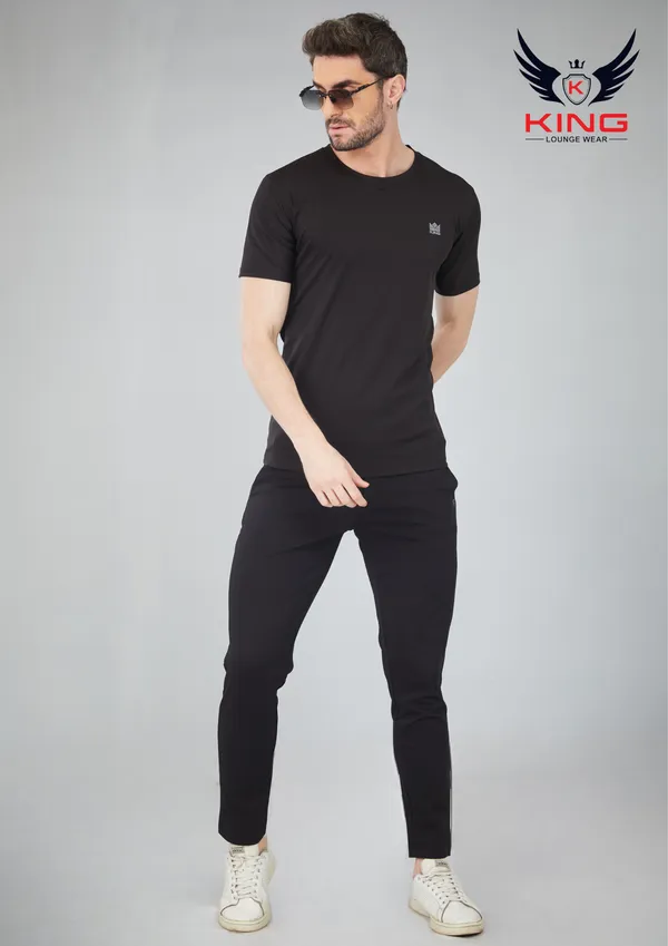 Black_Sports_Wear_Slim_Fit_Regular-Fit_T-Shirt_For_Men