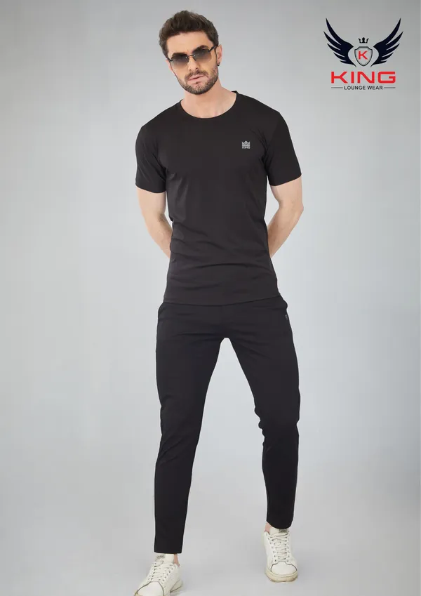 Black_Sports_Wear_Slim_Fit_Regular-Fit_T-Shirt_For_Men