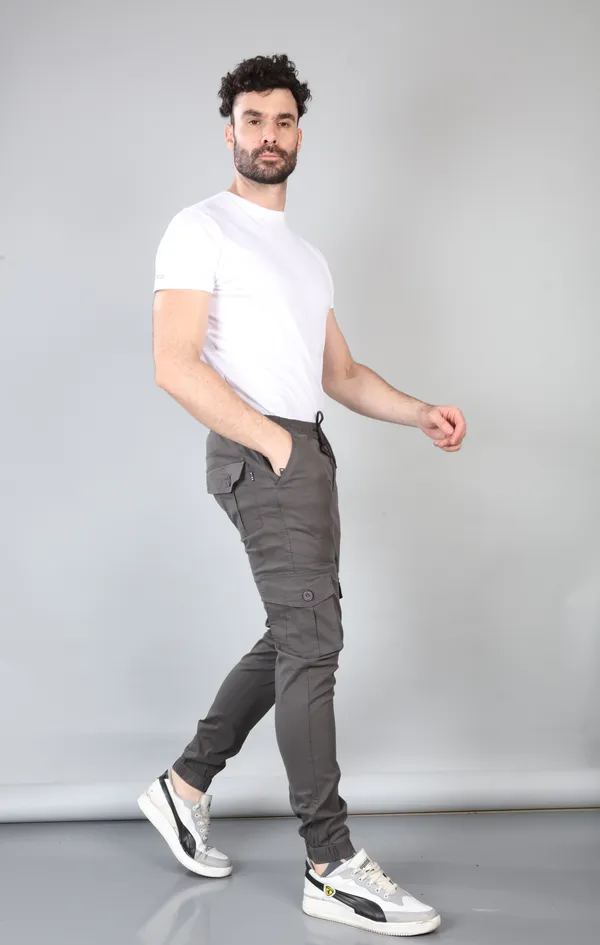 Dark_Grey_Cotton_Casual_Wear_Regular_Fit_Textile_Cargo_Pants_for_Men
