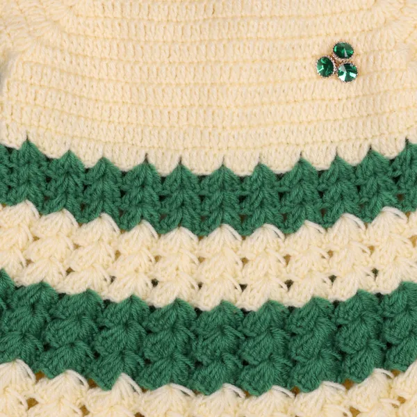 Green_Sleeveless_Frock_Sweater_With_Cap_Crochet_For_Girls