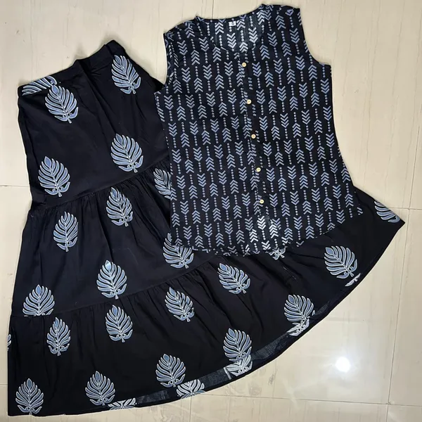 Trending_Cotton_Printed_Sleeveless_Top_and_Tiered_Skirt_Co-Ord_Set
