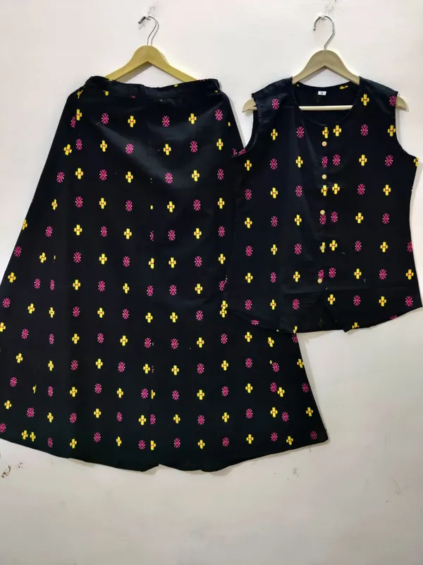 Women_Stylish_Cotton_Co-Ord_Set_Sleeveless_Button_Detail_Top_with_Printed_Flared_Skirt_chic_Ethnic_Fusion_Wear