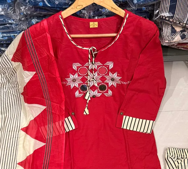 Elegant_Sanganeri_Print_Cotton_Kurta_Pant_Dupatta_Set_with_Embroidery_and_Mirror_Work