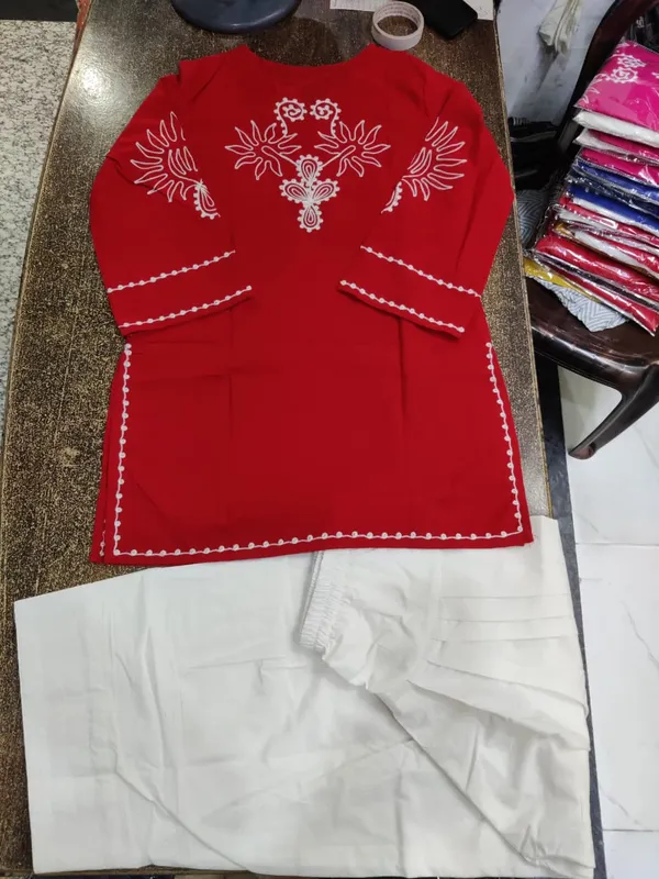 Women's_Pure_Cotton_Embroidered_Kurta_with_Off-White_Farshi_Salwar_Set