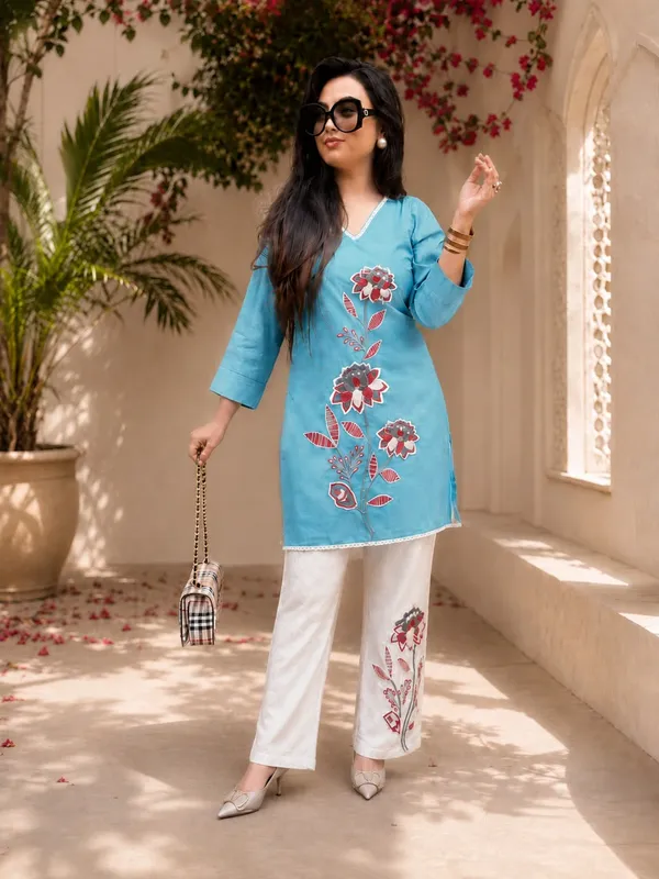 Women's_Sky_Blue_Cotton_Slub_Floral_Embroidered_Kurti_Pant_Co-Ord_Set