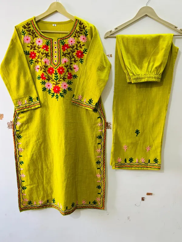 Trending_Floral_Aari_Work_Cotton_Kurta_Pant_Set