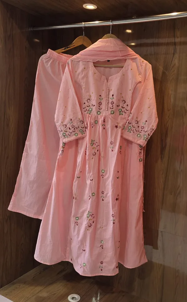 Women's_Premium_Cotton_Embroidered_Kurta_Pant_&_Dupatta_Set