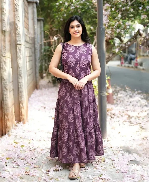Trending_Cotton_Printed_Sleeveless_Top_and_Tiered_Skirt_Co-Ord_Set