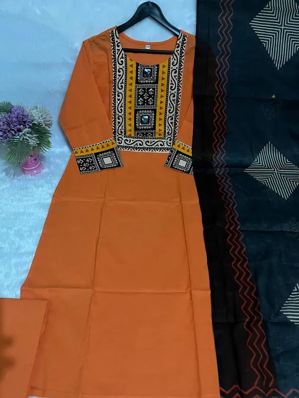 Women_Printed_Cotton_Kurta_Pant_Dupatta_Set