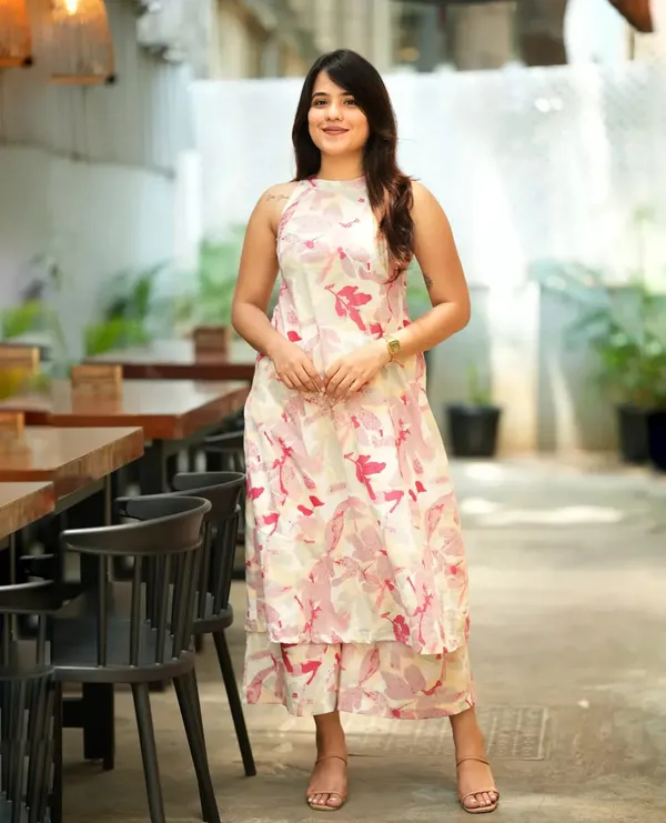 Trending_Pure_Cotton_Floral_A-Line_Sleeveless_Kurti_Palazzo_Co-Ord_Set