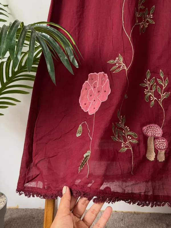 Stylish_Trending_Cotton_Embroidered_A-Line_Kurta_Pant_&_Mulmul_Dupatta_Set
