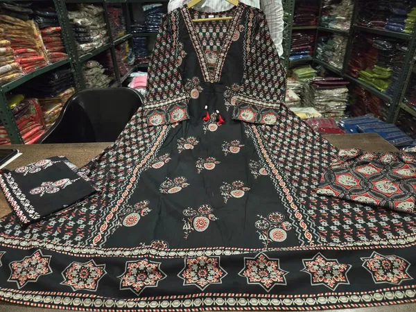 Trending_Hand_Work_Cotton_Anarkali_Kurta_Palazzo_&_Dupatta_Ethnic_Set