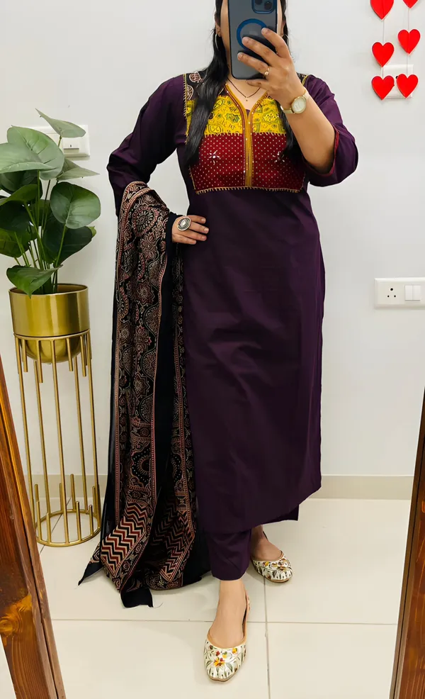 Women_Printed_Cotton_Kurta_Pant_Dupatta_Set