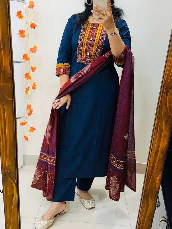 Women_Printed_Cotton_Kurta_Pant_Dupatta_Set