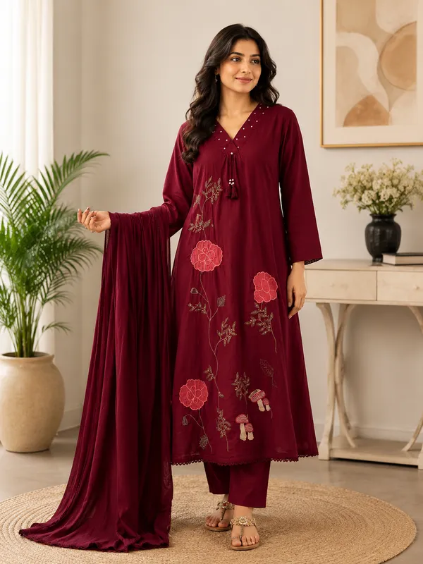 Stylish_Trending_Cotton_Embroidered_A-Line_Kurta_Pant_&_Mulmul_Dupatta_Set