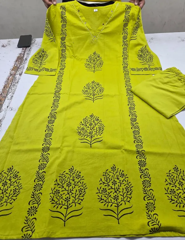 Designer_Cotton_Kurti_Pant_Set_with_Hand_Block_Print_and_Mirror_Detailing_—_chic_Two-Piece_Ensemble_for_Festive_and_Everyday_Wear