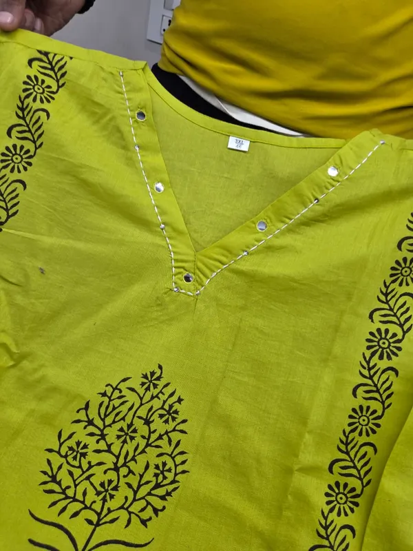 Designer_Cotton_Kurti_Pant_Set_with_Hand_Block_Print_and_Mirror_Detailing_—_chic_Two-Piece_Ensemble_for_Festive_and_Everyday_Wear