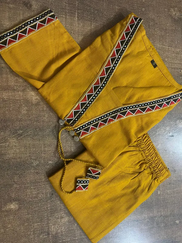 Women_Stylish_Cotton_Flex_Kurta_Palazzo_Set_with_Embroidered_Ethnic_Detailing