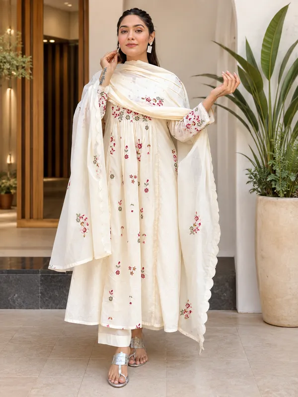Women's_Premium_Cotton_Embroidered_Kurta_Pant_&_Dupatta_Set