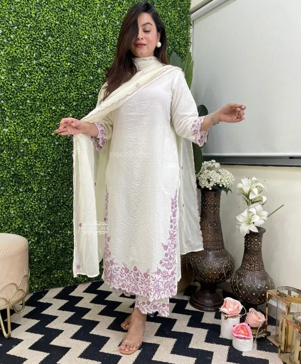 White_chic_Katha_Cotton_Kurti_Pant_And_Dupatta_Set