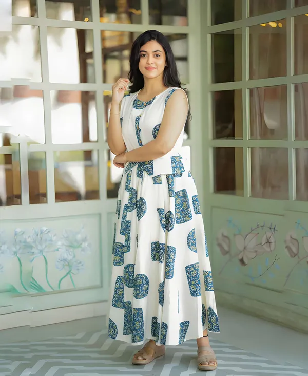 Women_Stylish_Cotton_Co-Ord_Set_Sleeveless_Button_Detail_Top_with_Printed_Flared_Skirt_chic_Ethnic_Fusion_Wear