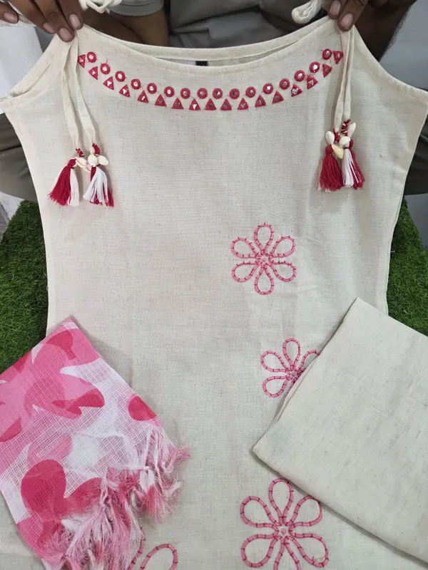 Beautiful_Cotton_Flex_Kurti_Set_with_Kotadoriya_Dupatta